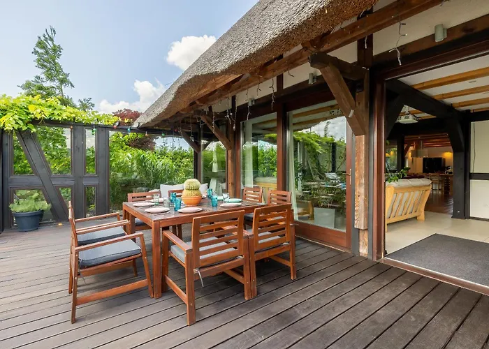 Mussurhouse أوستكا