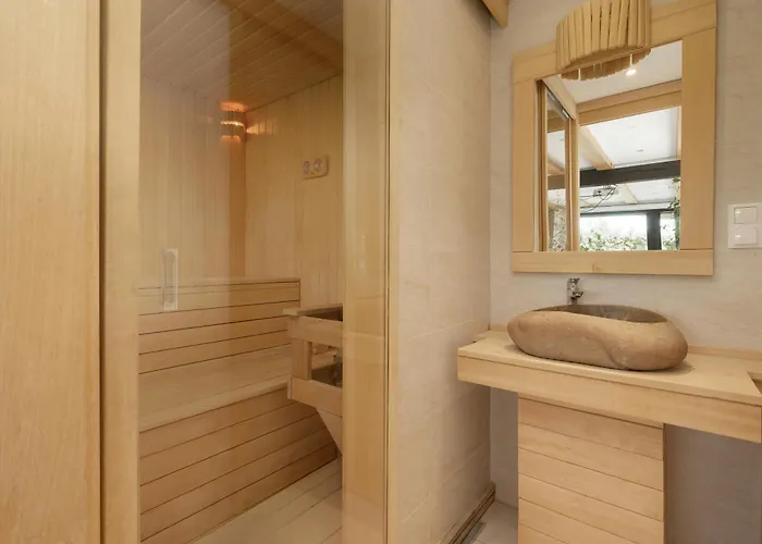 Mussurhouse فيلة *