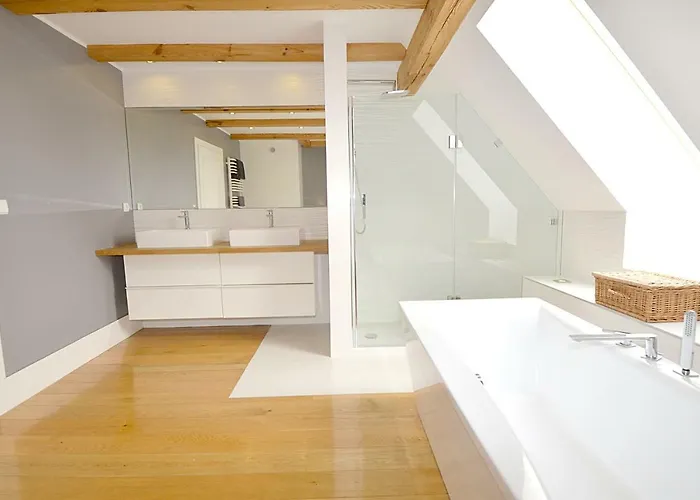 Mussurhouse فيلة أوستكا